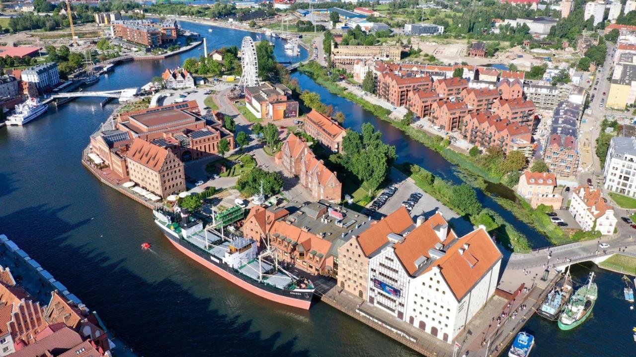 Gdansk Olowianka Old Town Exterior photo